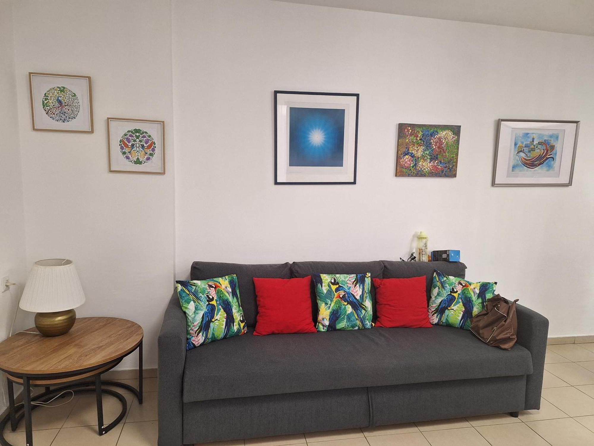 Amazing Apartment For 3 Guests Steps From The Beach Netanya Luaran gambar